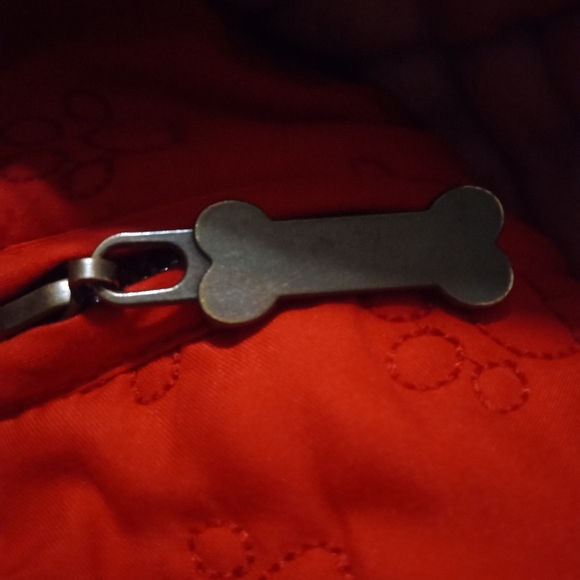 Dancing dog design vest - Picture 3 of 8